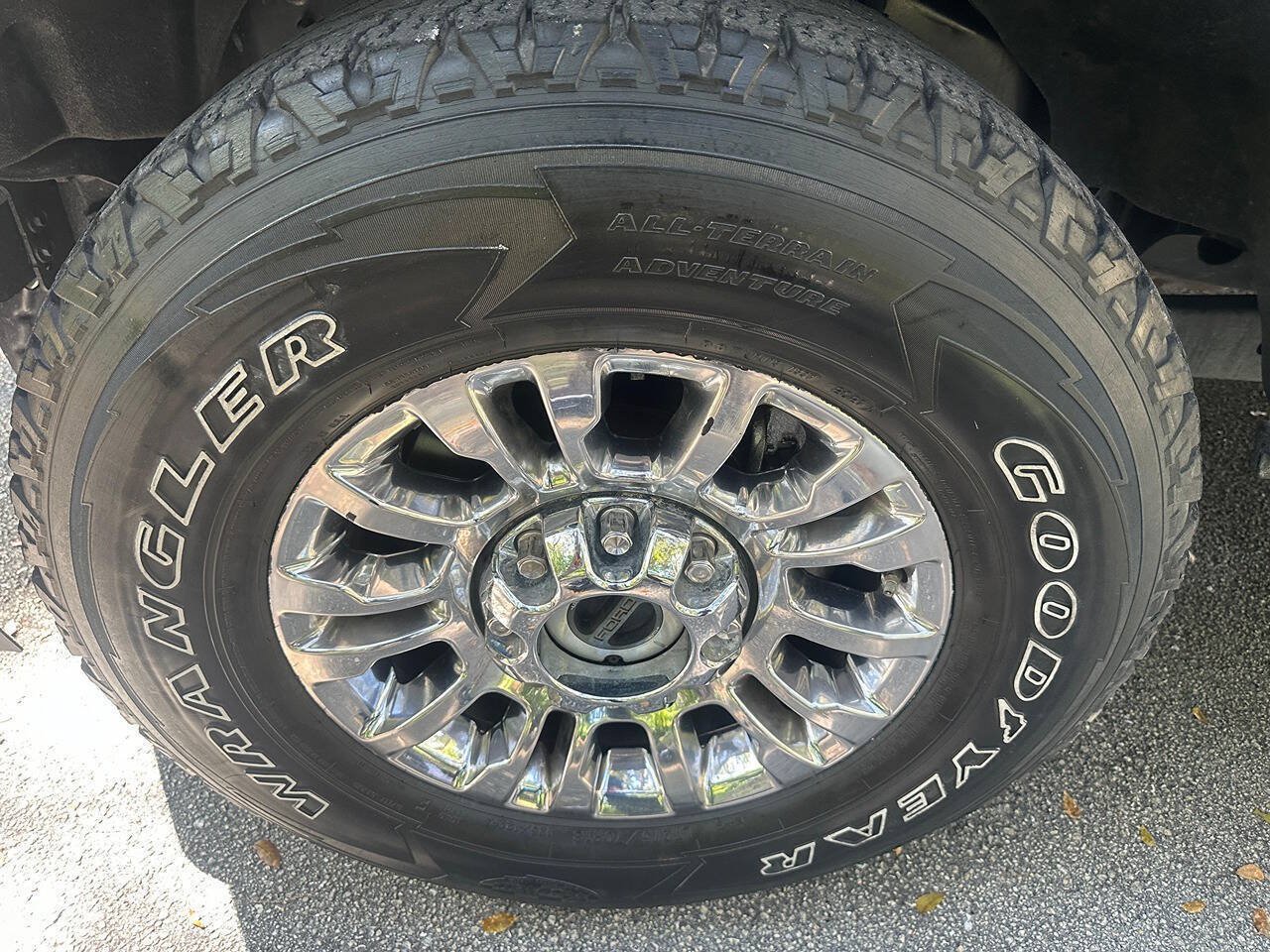 Used 2021 Ford F250 XLT w/ XLT Premium Package AWD/4WD image 18