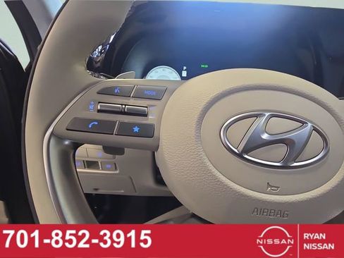 Used 2023 Hyundai Palisade Calligraphy image 27
