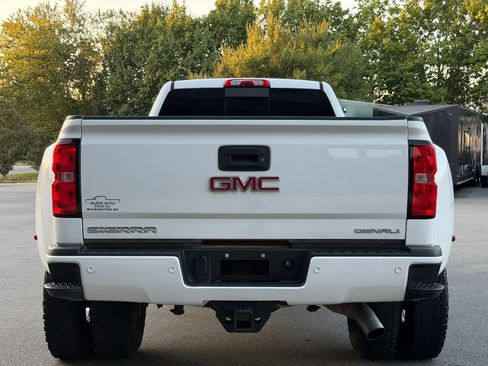 Used 2017 GMC Sierra 3500 Denali w/ Duramax Plus Package AWD/4WD image 4