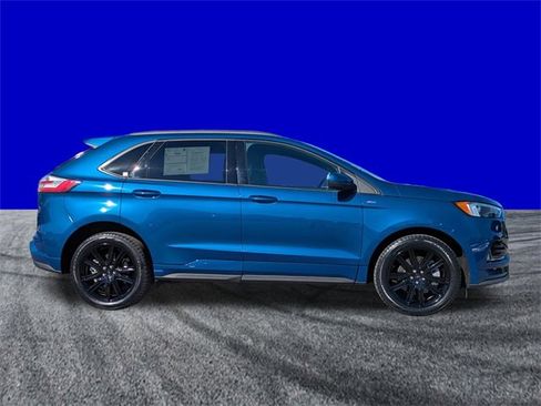 Certified 2022 Ford Edge ST-Line image 3