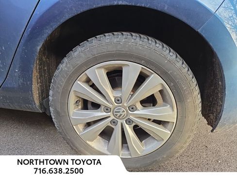 Used 2020 Volkswagen Golf 4-Door image 8