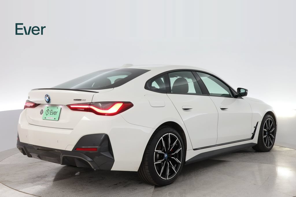 Used 2023 BMW i4 eDrive40 w/ M Sport Package RWD image 3