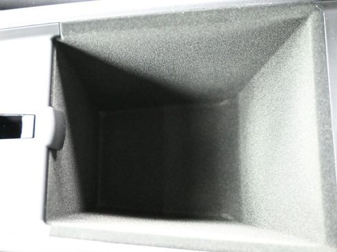 New 2025 Porsche Macan Turbo Electric image 26