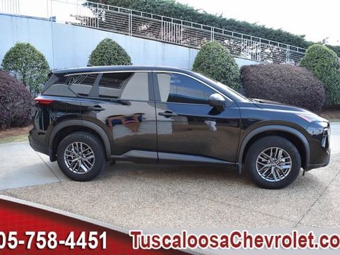 Used 2024 Nissan Rogue S image 11