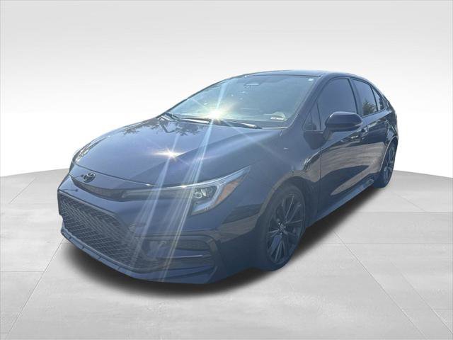 Certified 2025 Toyota Corolla SE FWD image 1