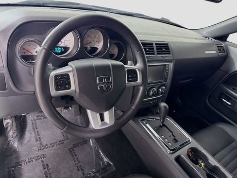 Used 2012 Dodge Challenger R/T Plus image 9