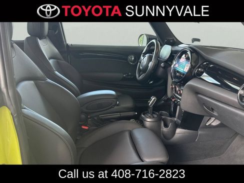 Used 2023 MINI Cooper S w/ Driver Assistance Package FWD image 19