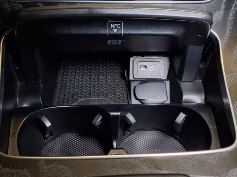 Used 2022 Mercedes-Benz E 450 Coupe image 6