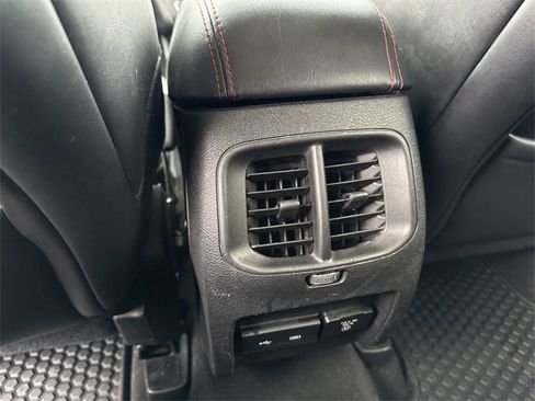 Used 2019 Jeep Cherokee Trailhawk image 15