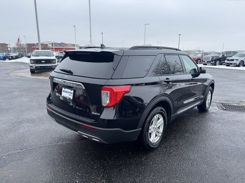 Certified 2023 Ford Explorer XLT w/ Equipment Group 202A image 4