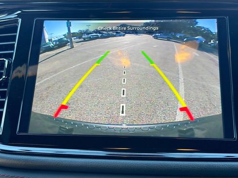 Used 2025 Dodge Durango GT image 31