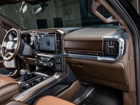 Used 2025 Ford F150 King Ranch w/ FX4 Off-Road Package image 18