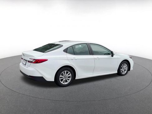 Used 2026 Toyota Camry LE FWD image 14