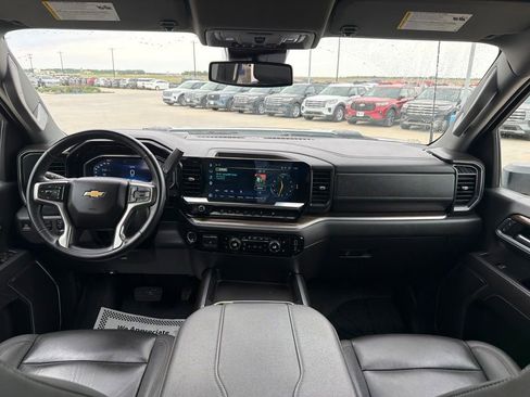 Used 2025 Chevrolet Silverado 2500 LT AWD/4WD image 22