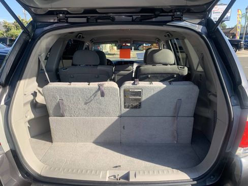 Used 2011 Toyota Highlander 2WD image 14