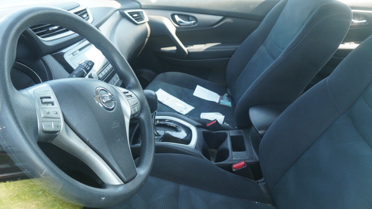 Used 2016 Nissan Rogue S FWD image 9