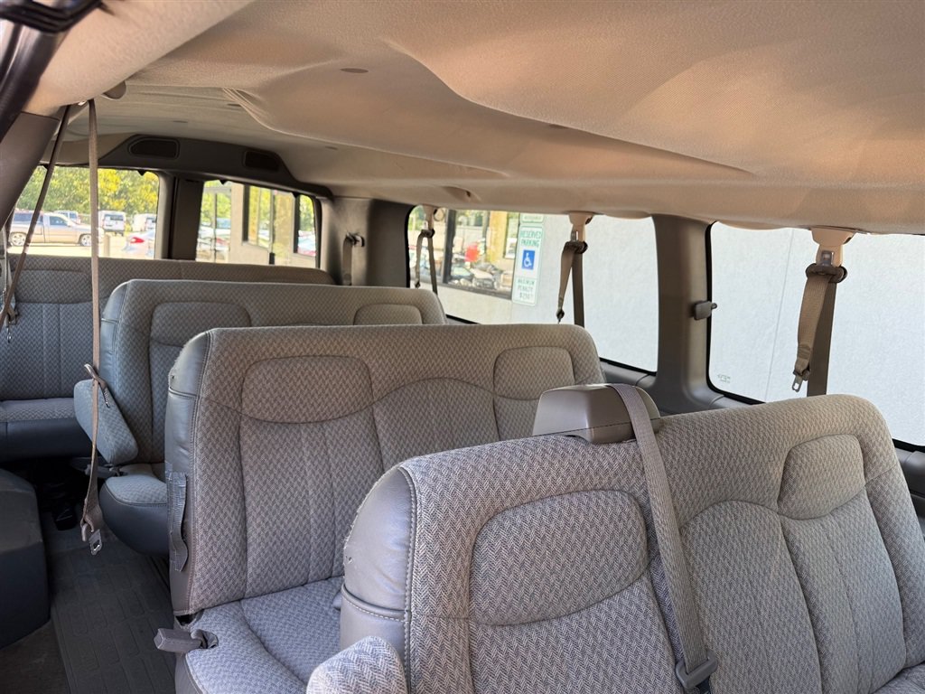 Used 2003 Chevrolet Express 3500 Extended Passenger w/ LS Preferred Equipment Group RWD image 5
