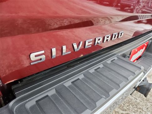 Used 2016 Chevrolet Silverado 2500 LTZ w/ LTZ Plus Package image 28