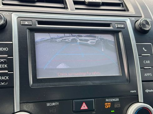 Used 2014 Toyota Camry SE w/ Moonroof Package FWD image 22