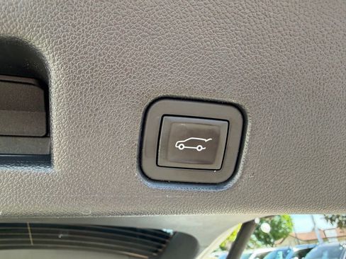 Certified 2024 GMC Acadia Elevation w/ Black Edition AWD/4WD image 11
