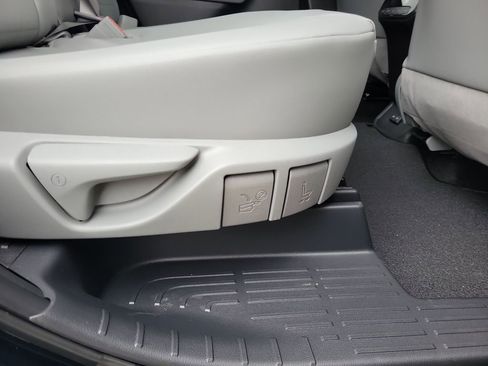 New 2026 Toyota Highlander XLE AWD/4WD image 33