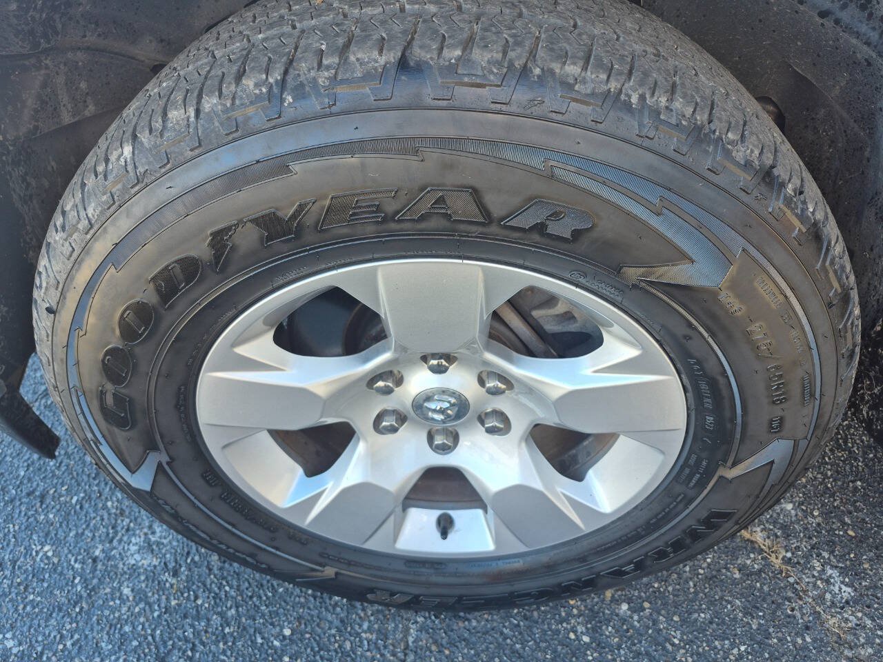 Used 2023 RAM 1500 Big Horn AWD/4WD image 35