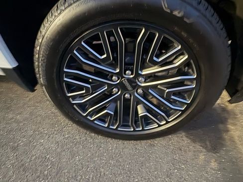 Used 2024 GMC Sierra 1500 Denali w/ Denali Reserve Package image 12