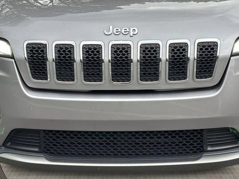 Used 2019 Jeep Cherokee Limited AWD/4WD image 27