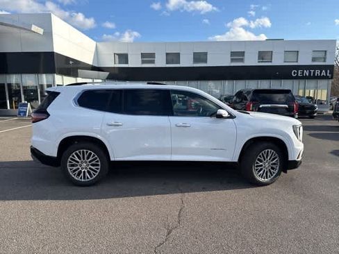 New 2026 GMC Acadia Denali w/ Super Cruise Package image 8