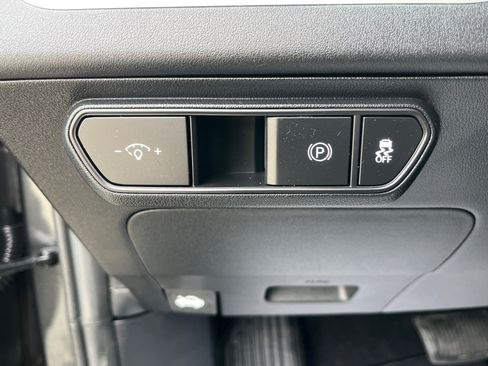 Used 2025 Kia K4 LXS image 17