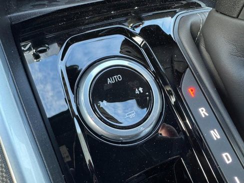 New 2026 Chevrolet Colorado W/T image 12