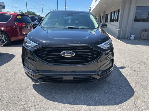 Used 2023 Ford Edge SE w/ Black Appearance Package AWD/4WD image 3