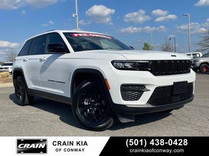 Used 2025 Jeep Grand Cherokee Altitude