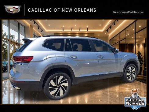 Used 2025 Volkswagen Atlas SE FWD image 3