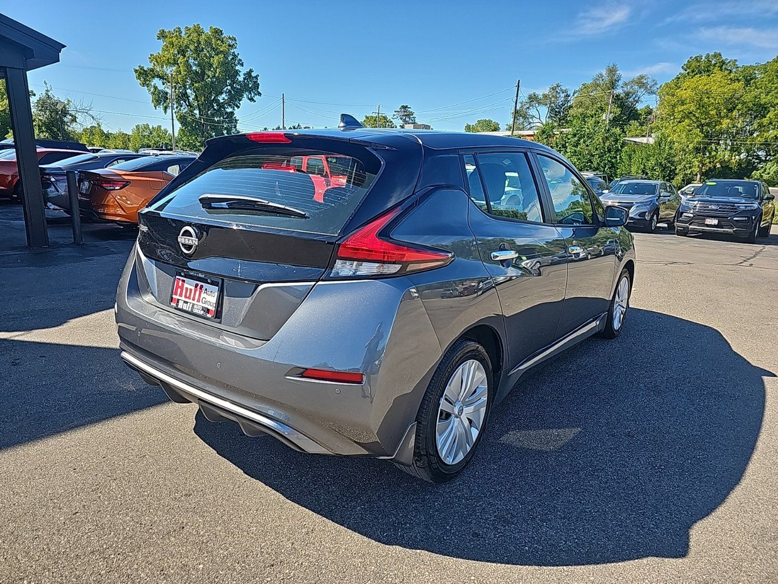 Used 2025 Nissan Leaf S FWD image 3
