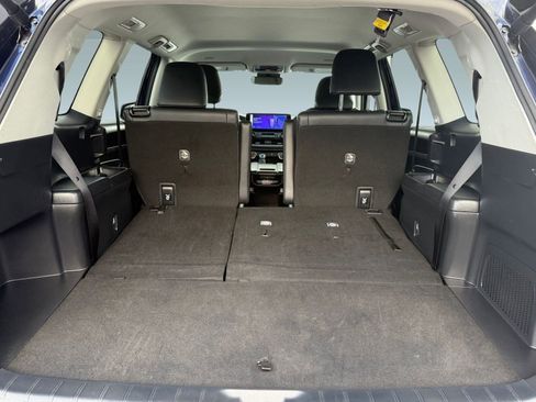 Used 2025 Toyota Grand Highlander XLE image 29
