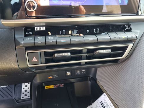 New 2026 Toyota Camry SE image 19