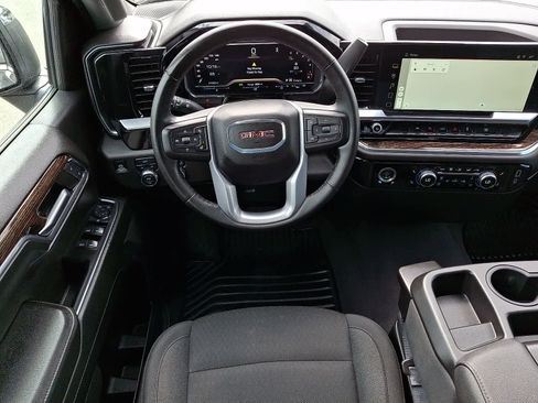 Used 2024 GMC Sierra 1500 SLE AWD/4WD image 12
