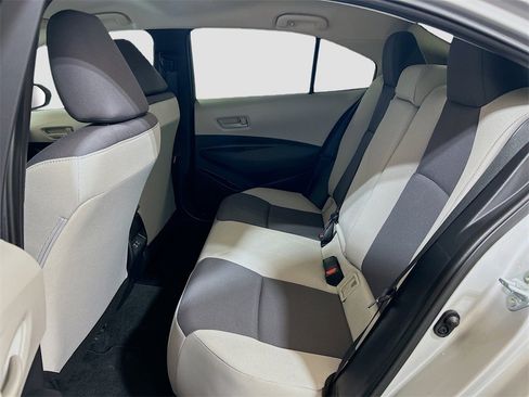 Used 2024 Toyota Corolla LE image 20