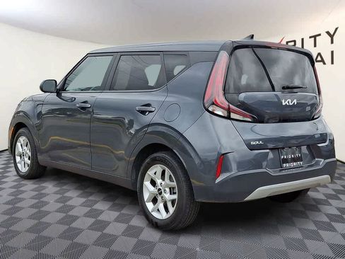 Used 2024 Kia Soul LX w/ Option Group 015 FWD image 6