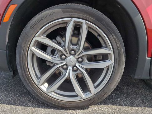 Used 2023 Cadillac XT4 Sport w/ Sun And Sound Package AWD/4WD image 35