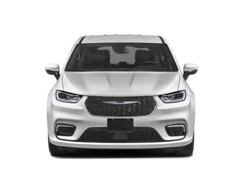 Used 2024 Chrysler Pacifica Touring-L FWD image 7