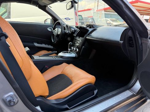 Used 2008 Nissan 350Z Touring image 13