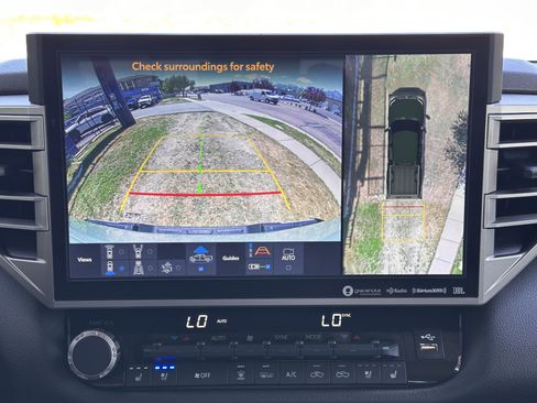 Used 2024 Toyota Tundra Limited AWD/4WD image 37