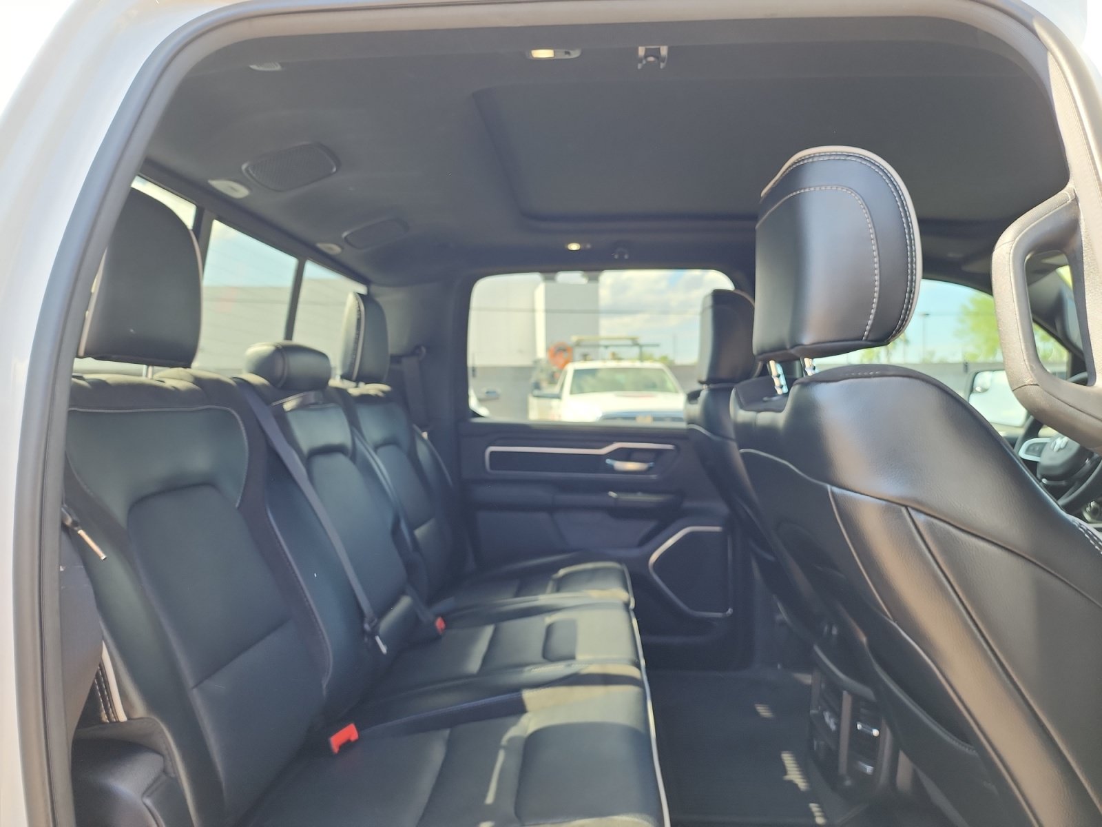 Used 2025 RAM 1500 Laramie AWD/4WD image 16