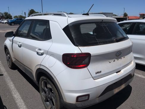 Used 2023 Hyundai Venue SEL w/ Cargo Package FWD image 1