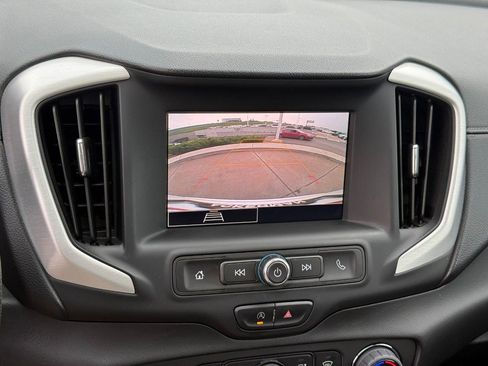 Used 2022 GMC Terrain SLE w/ Driver Convenience Package FWD image 25