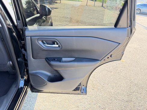 Used 2024 Nissan Rogue SV AWD/4WD image 40