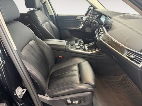 Used 2020 BMW X7 xDrive40i w/ Premium Package AWD/4WD image 4