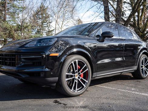 Used 2024 Porsche Cayenne S image 14